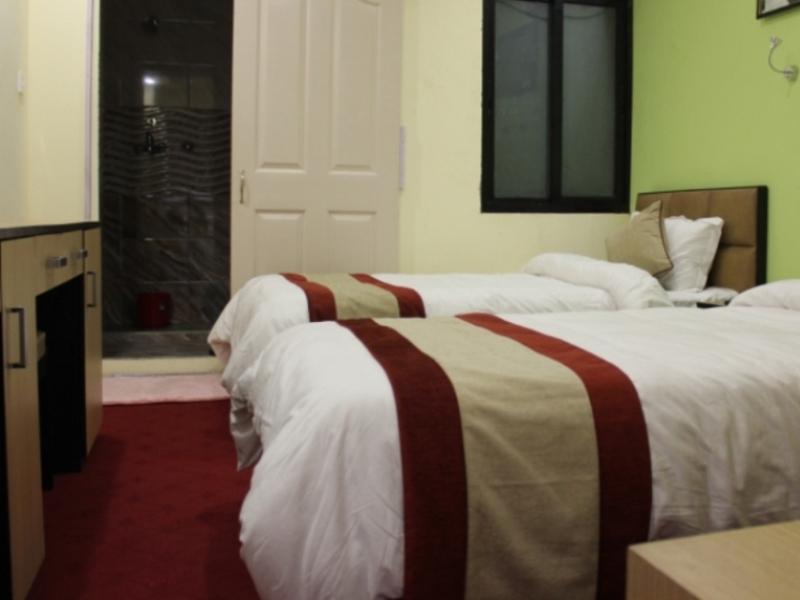 Oyo 105 Hotel Travel Inn 카트만두 외부 사진