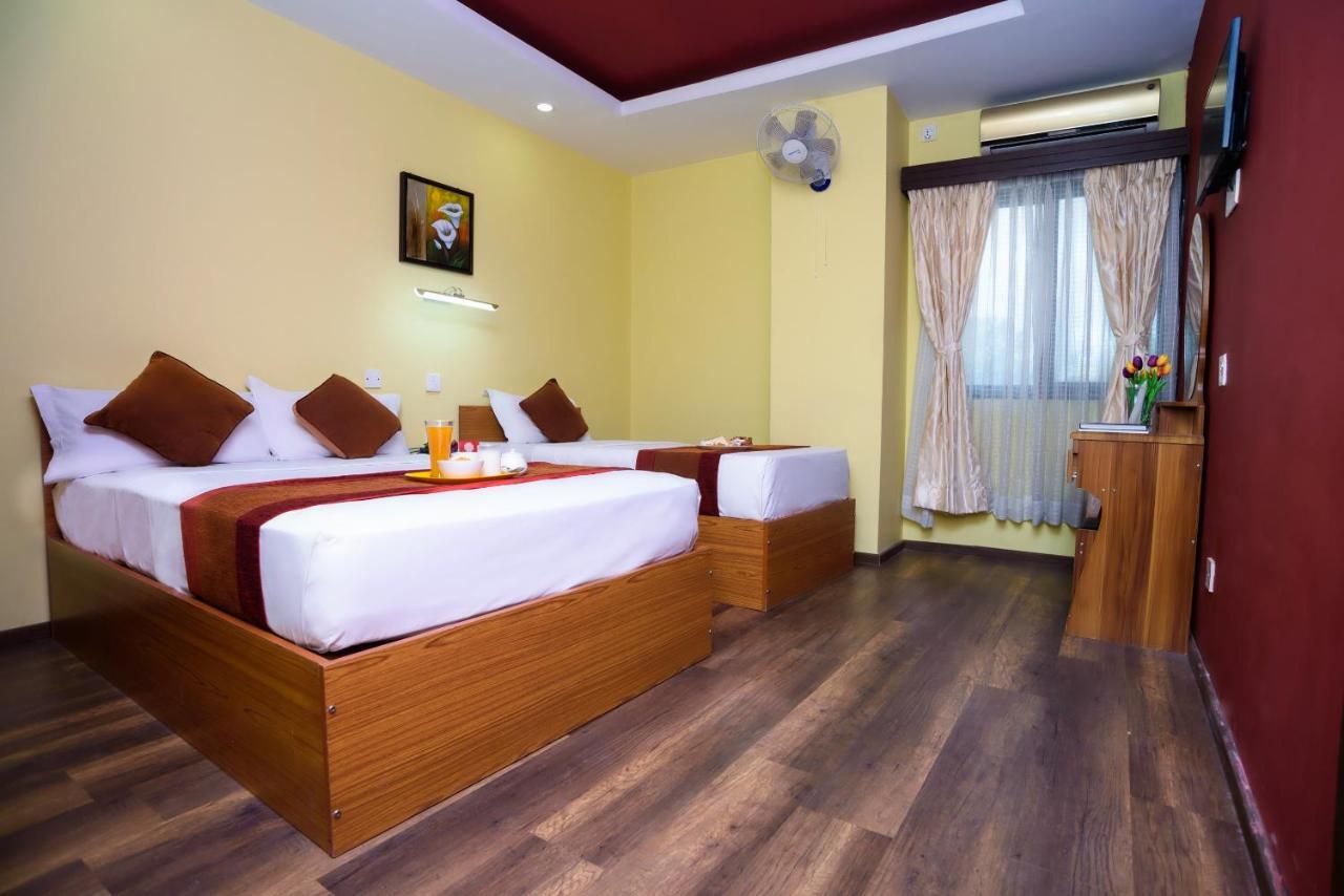 Oyo 105 Hotel Travel Inn 카트만두 외부 사진