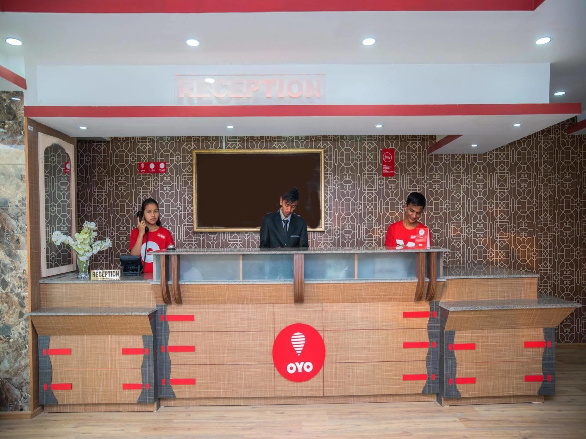 Oyo 105 Hotel Travel Inn 카트만두 외부 사진